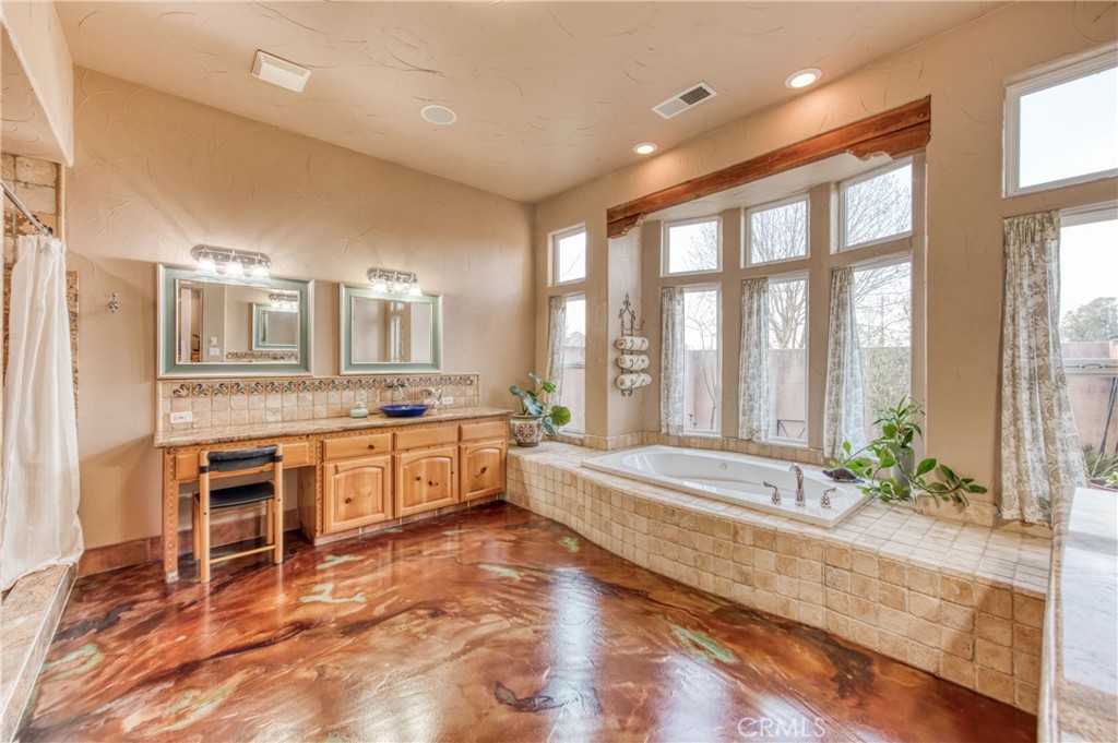 17433 El Dorado, Madera, CA 93636