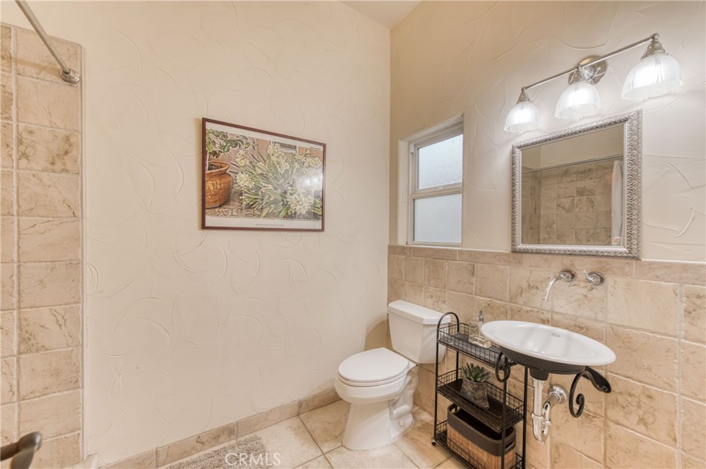 17433 El Dorado, Madera, CA 93636