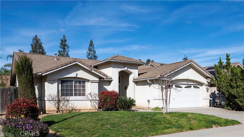 4514 W Oswego, Fresno, CA 93722