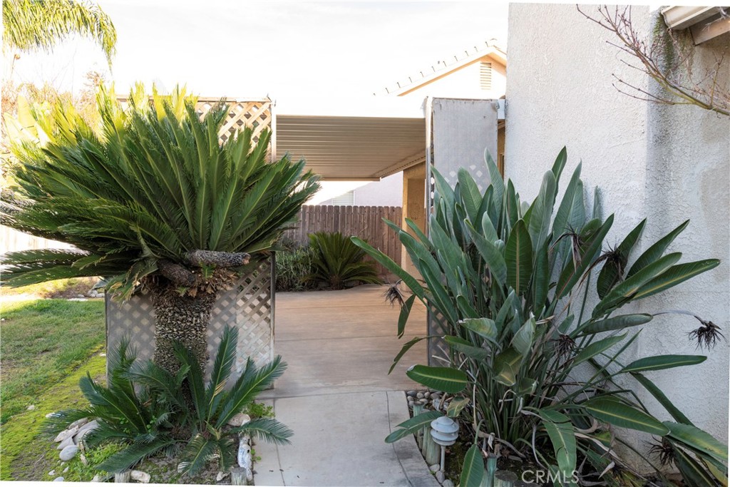 4514 W Oswego, Fresno, CA 93722