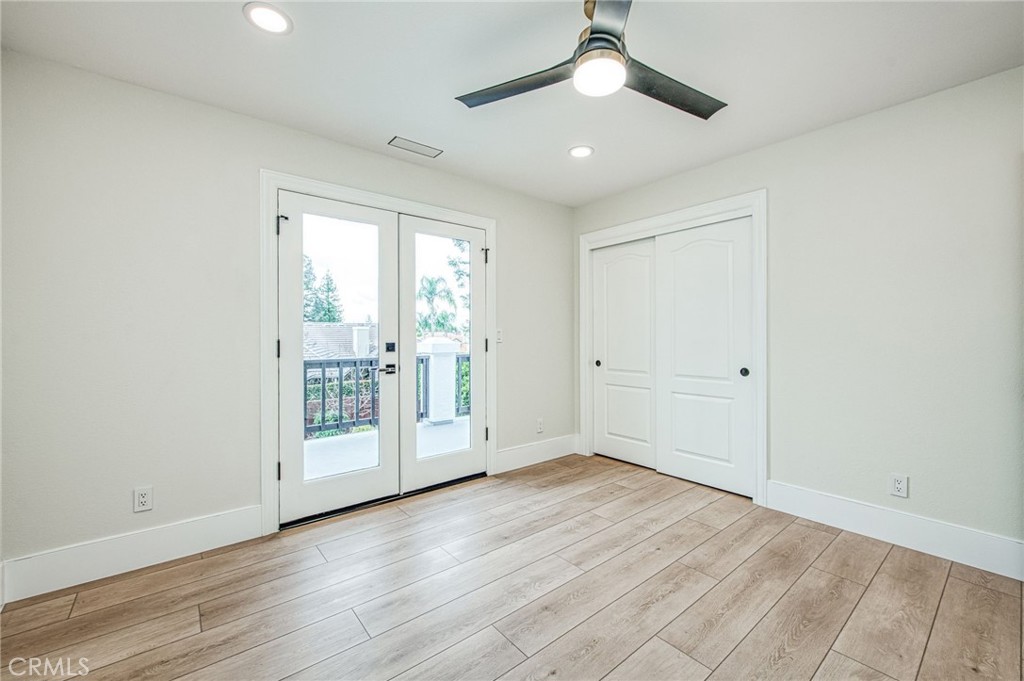 9381 N Woodmont Dr, Fresno, CA 93720