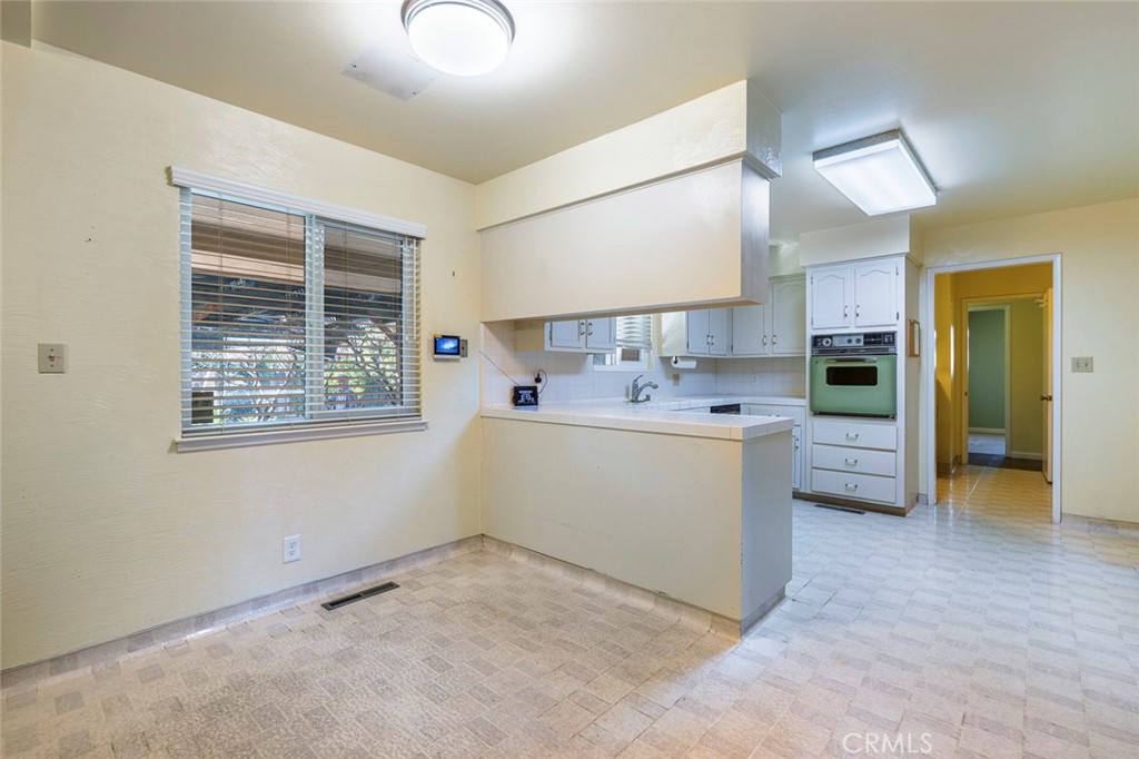 6647 N Anna St, Fresno, CA 93710