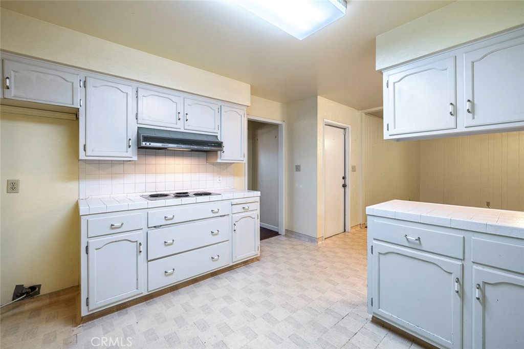 6647 N Anna St, Fresno, CA 93710