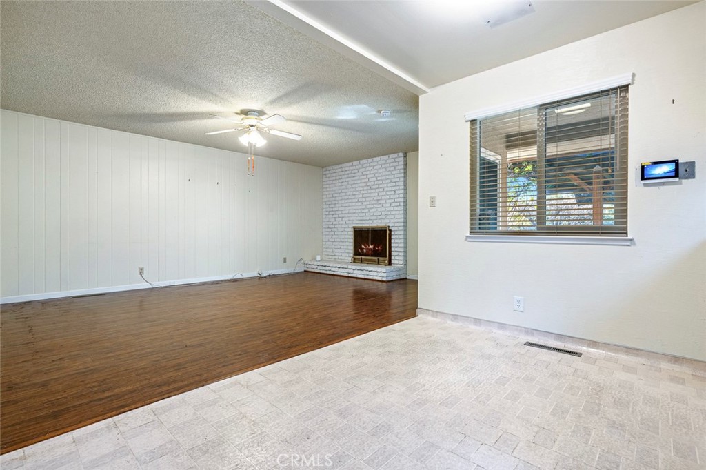 6647 N Anna St, Fresno, CA 93710