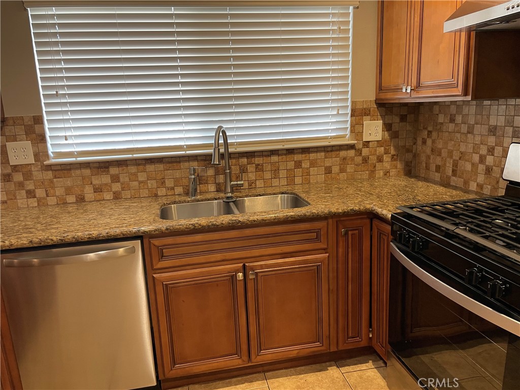 2538 N Thorne, Fresno, CA 93704