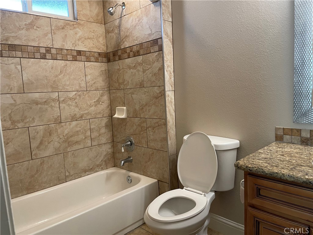 2538 N Thorne, Fresno, CA 93704