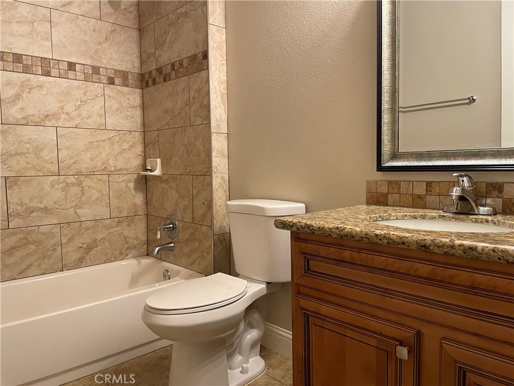 2538 N Thorne, Fresno, CA 93704