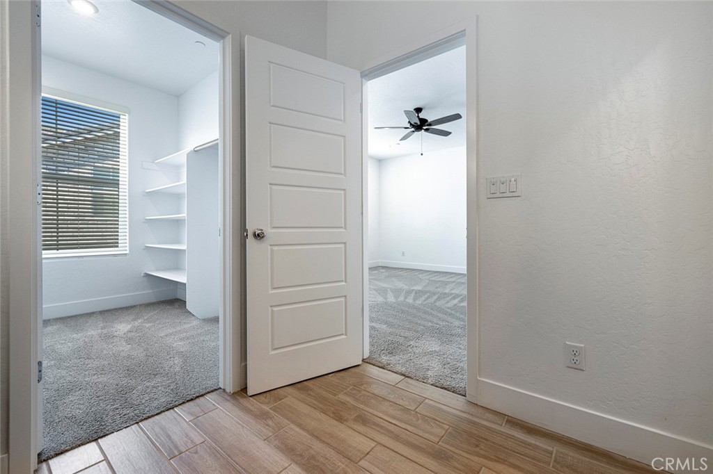 2725 E Teaberry Dr, Fresno, CA 93730