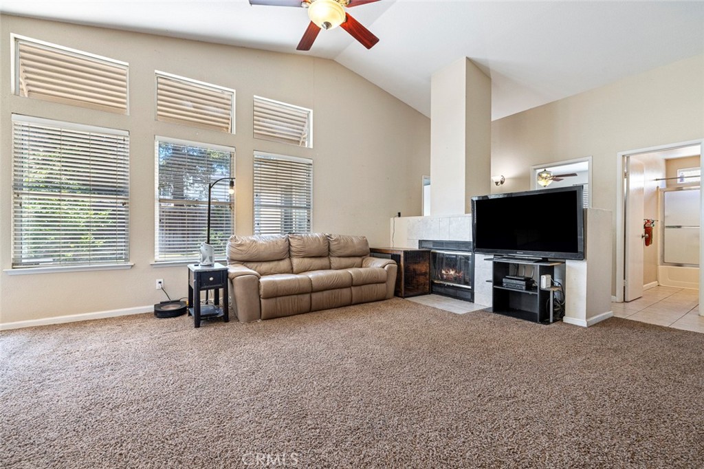 7649 N Baird, Fresno, CA 93720