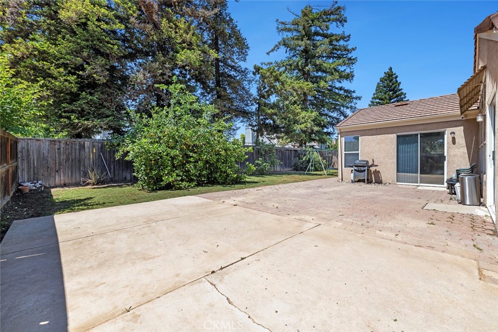 7649 N Baird, Fresno, CA 93720