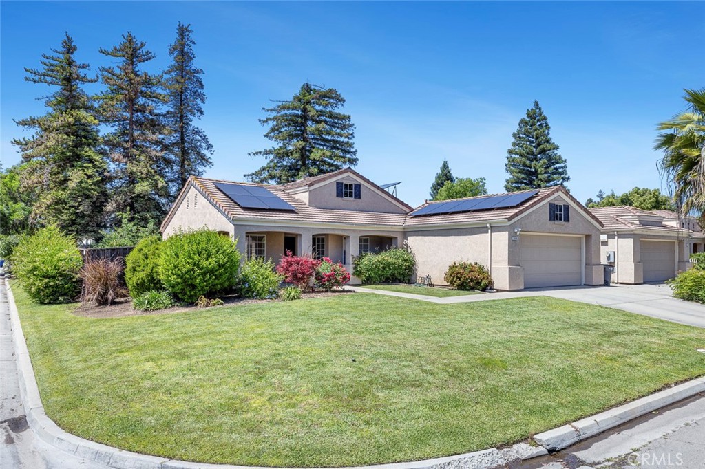 7649 N Baird, Fresno, CA 93720