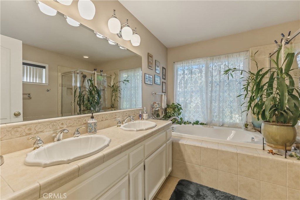 1917 E Quincy, Fresno, CA 93720