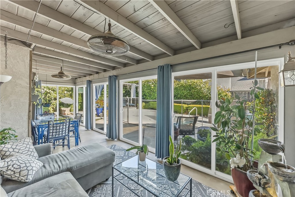 1917 E Quincy, Fresno, CA 93720