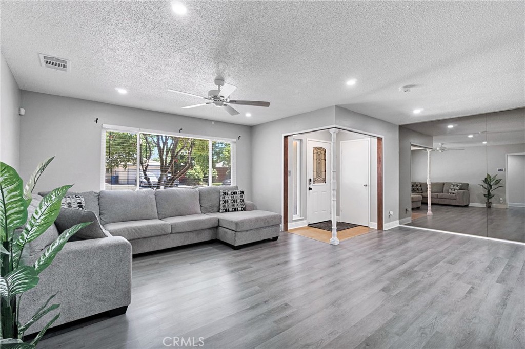 5761 N Callisch, Fresno, CA 93710