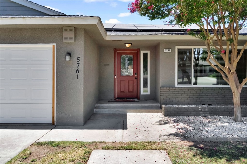 5761 N Callisch, Fresno, CA 93710