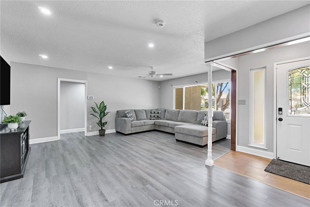 5761 N Callisch, Fresno, CA 93710