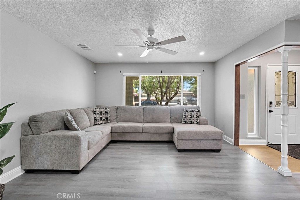 5761 N Callisch, Fresno, CA 93710