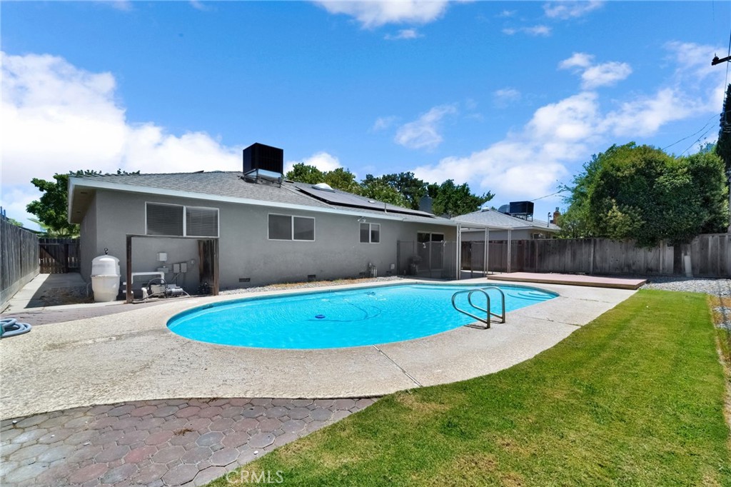 5761 N Callisch, Fresno, CA 93710