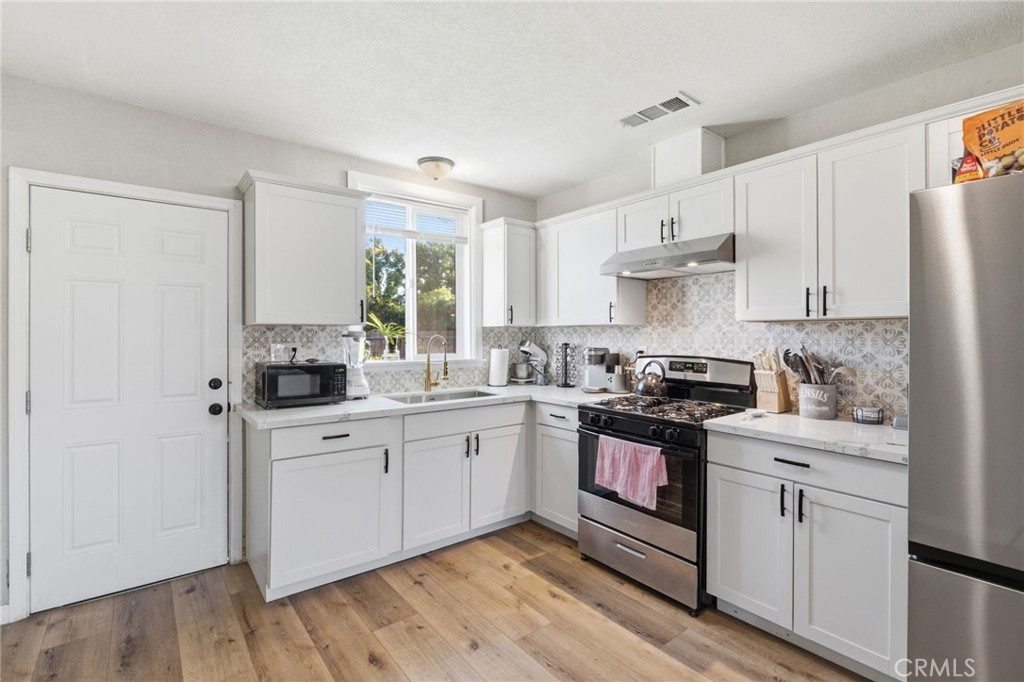 4530 E Mckenzie, Fresno, CA 93702