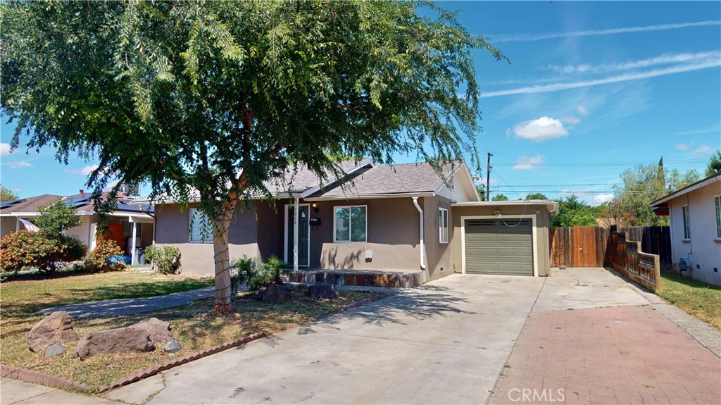 1014 W Andrews, Fresno, CA 93705