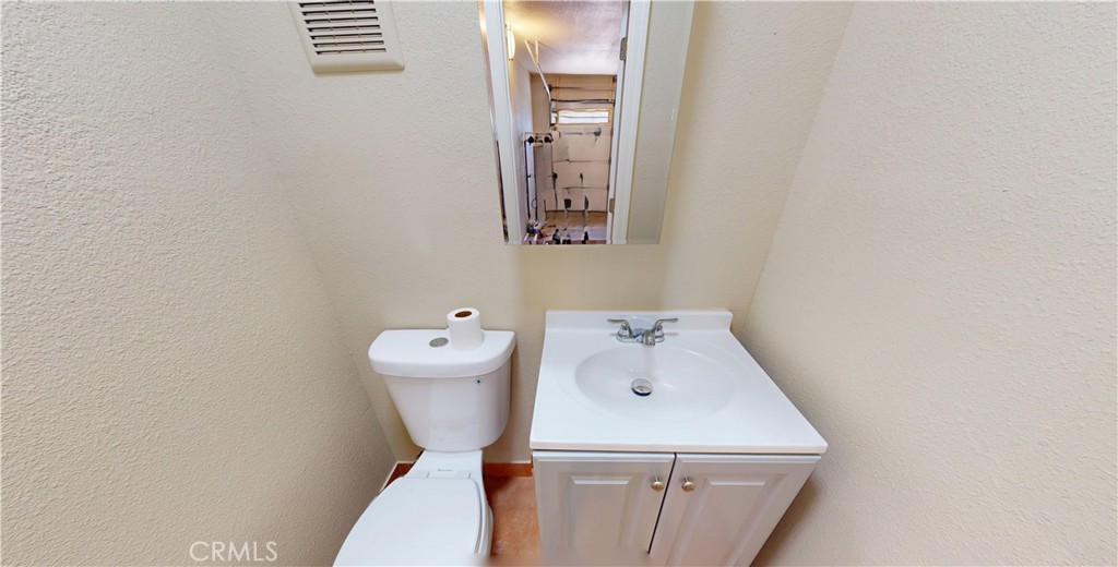 1014 W Andrews, Fresno, CA 93705