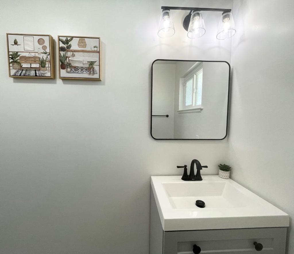 725 W Rialto Ave, Fresno, CA 93705