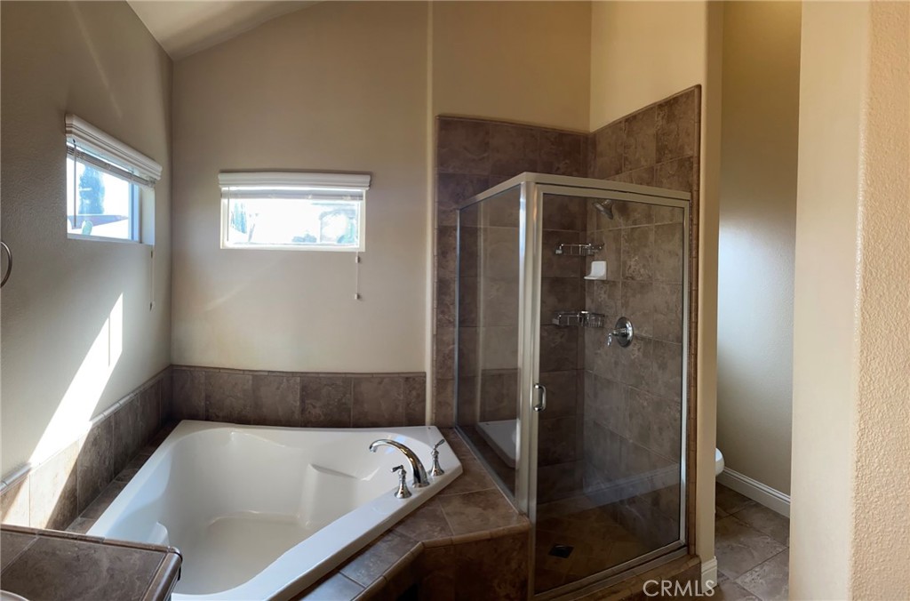 7911 N Fine, Fresno, CA 93720