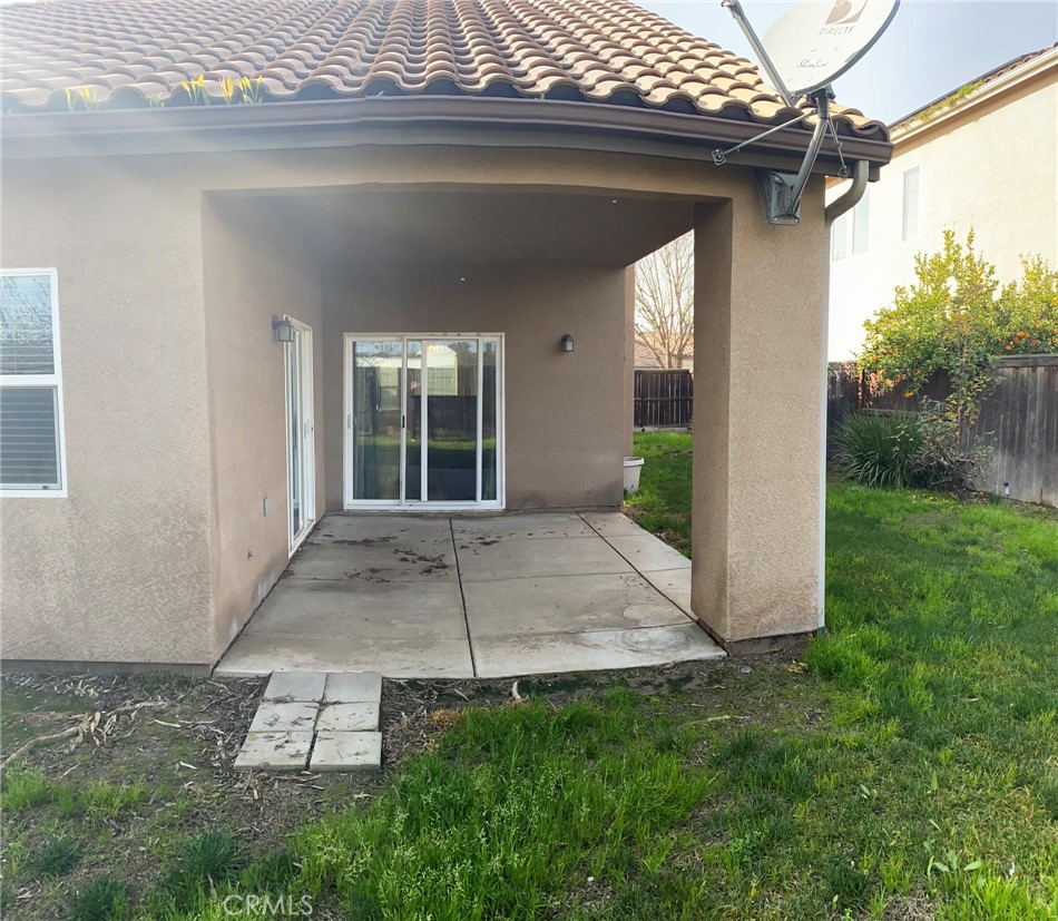 7911 N Fine, Fresno, CA 93720