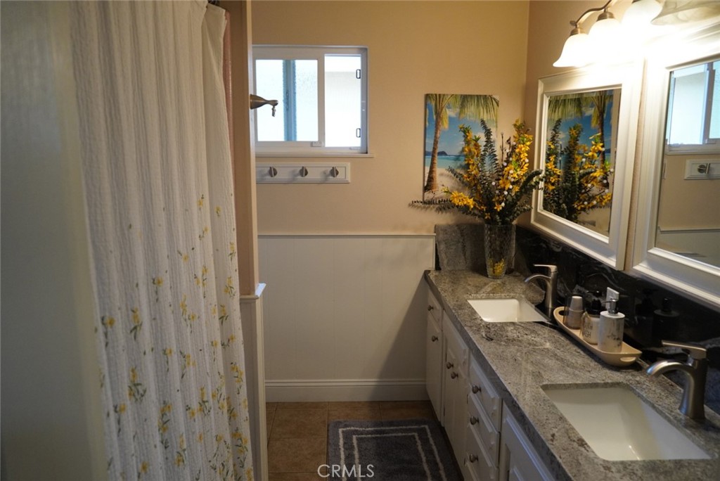6281 N 9th, Fresno, CA 93710