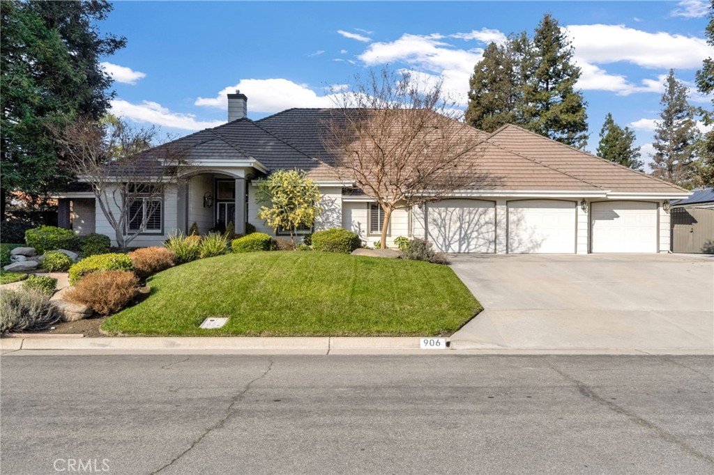 906 E Sutton, Fresno, CA 93720