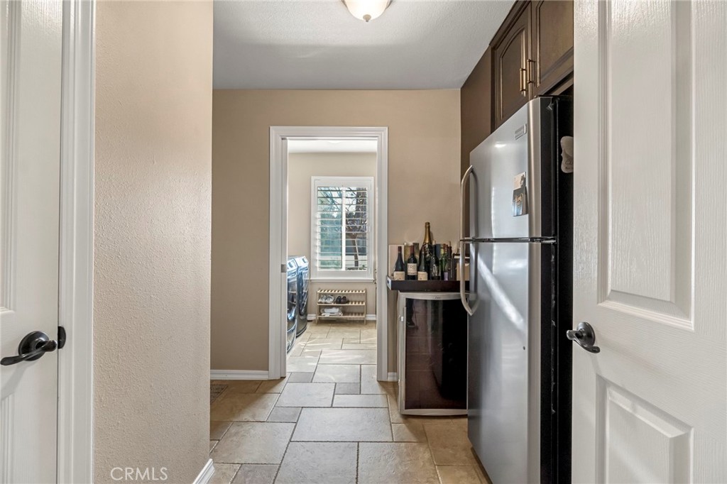 906 E Sutton, Fresno, CA 93720