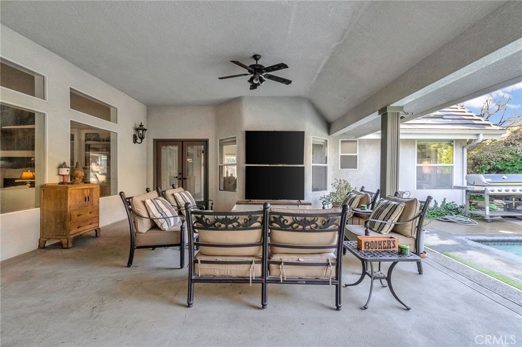 906 E Sutton, Fresno, CA 93720