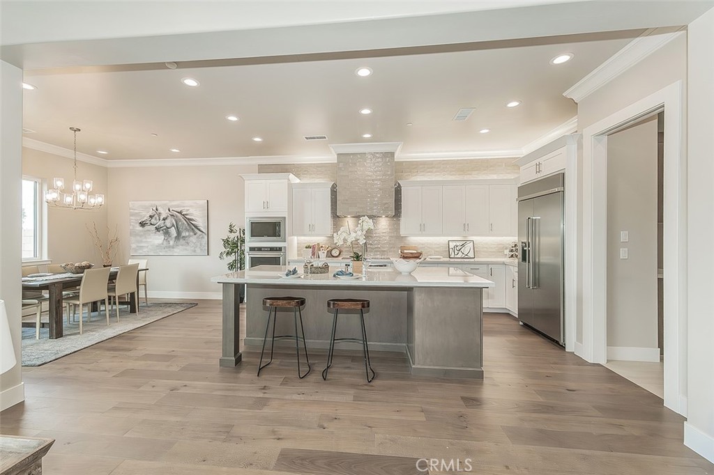 11421 N Live Oak Dr, Fresno, CA 93730