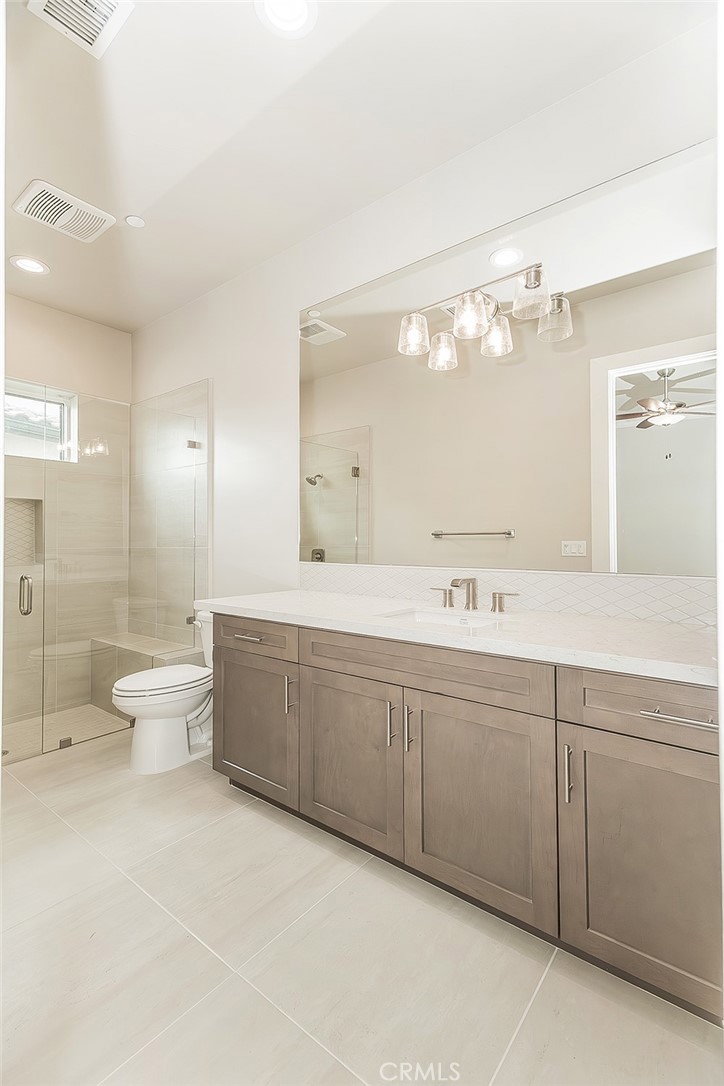 11421 N Live Oak Dr, Fresno, CA 93730