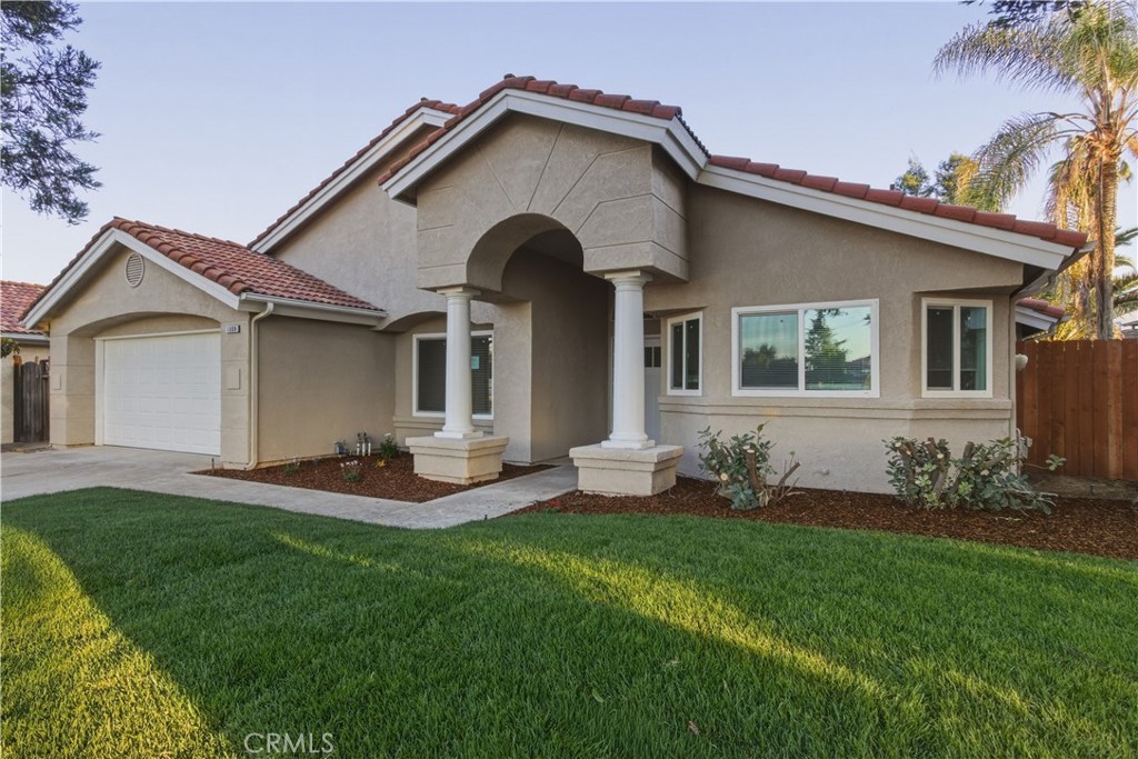 1809 E Serena, Fresno, CA 93720