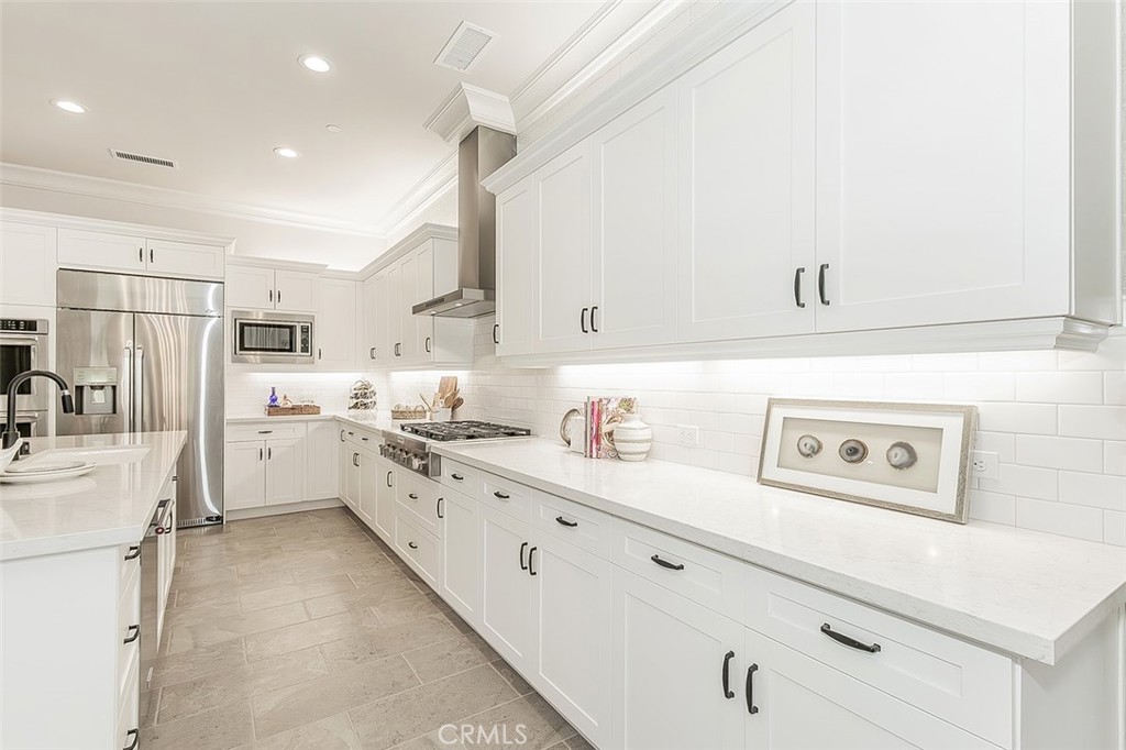 11609 N Sandy Par, Fresno, CA 93730