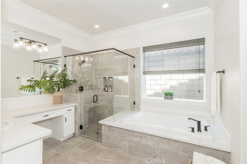 11609 N Sandy Par, Fresno, CA 93730