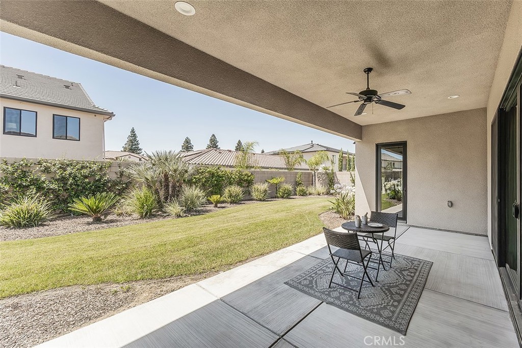 11609 N Sandy Par, Fresno, CA 93730