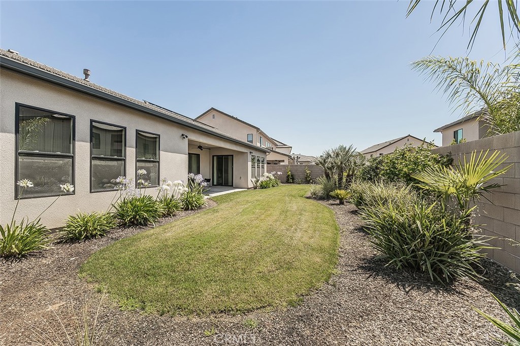 11609 N Sandy Par, Fresno, CA 93730