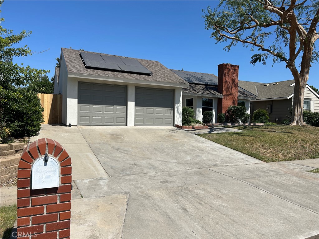 8082 N Sherman, Fresno, CA 93720