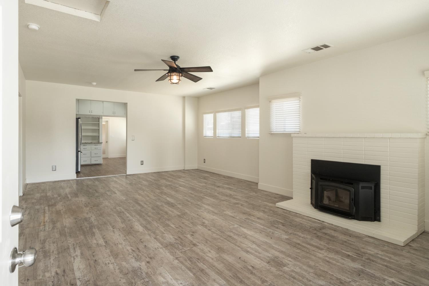 3171 E Balch Ave, Fresno, CA 93702