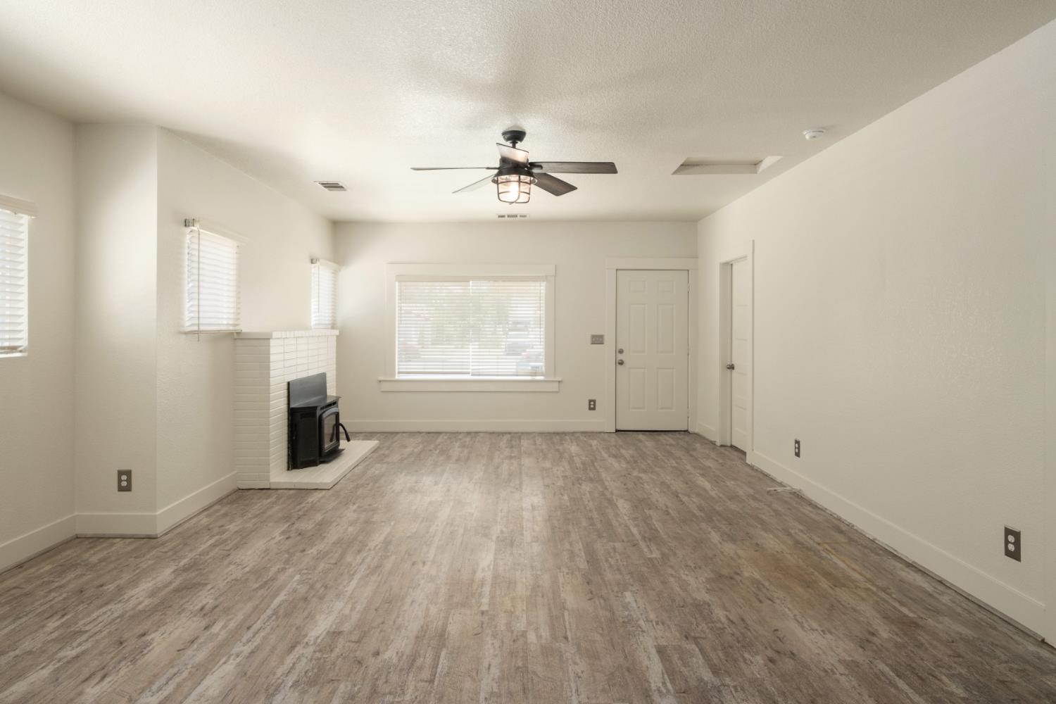 3171 E Balch Ave, Fresno, CA 93702