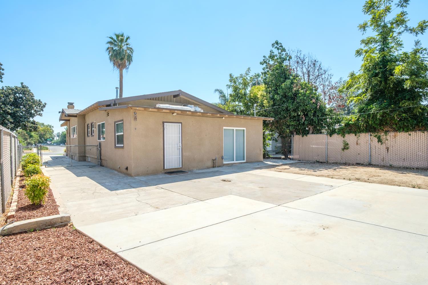3171 E Balch Ave, Fresno, CA 93702