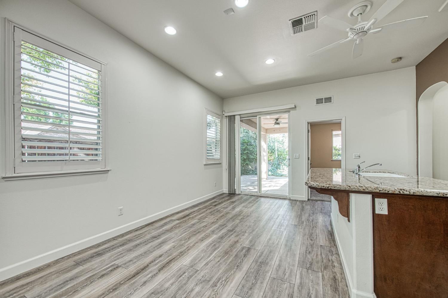 3623 W Black Walnut Ln, Fresno, CA 93711