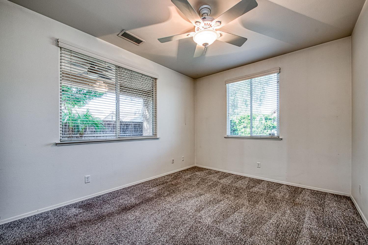 3623 W Black Walnut Ln, Fresno, CA 93711