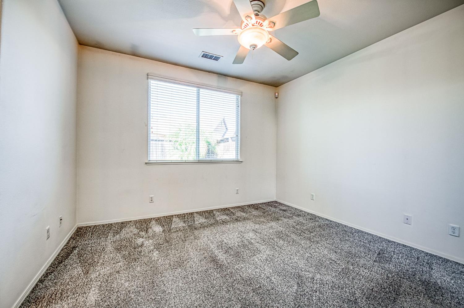 3623 W Black Walnut Ln, Fresno, CA 93711