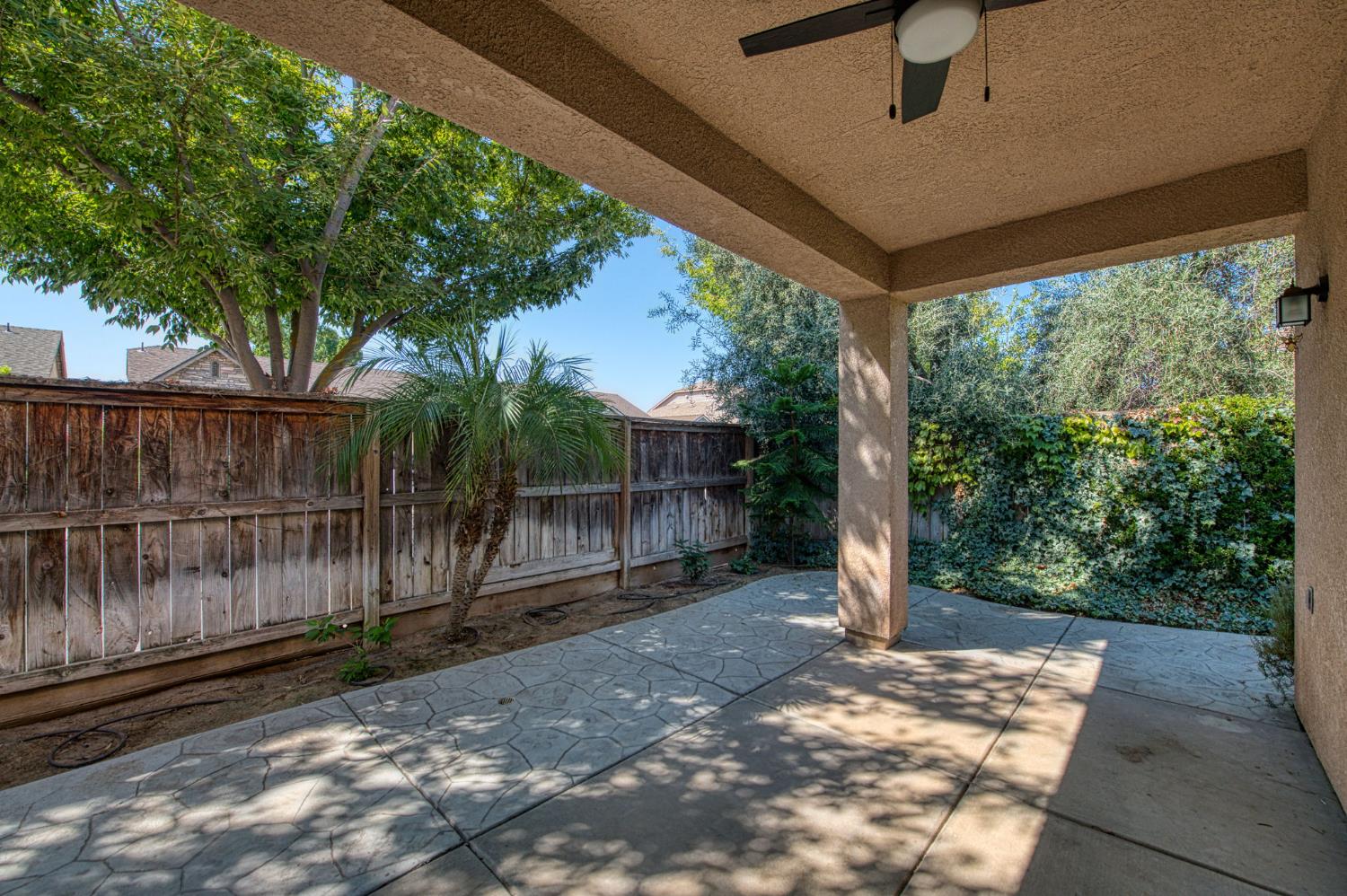 3623 W Black Walnut Ln, Fresno, CA 93711