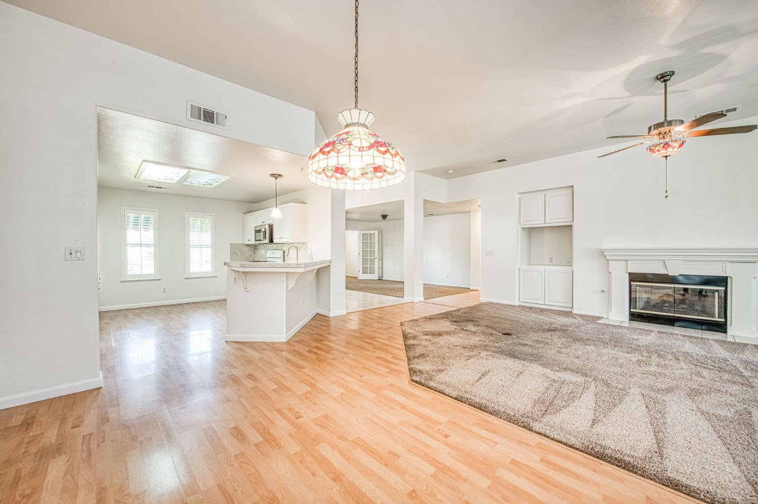 1811 E Oak Haven Dr, Fresno, CA 93730