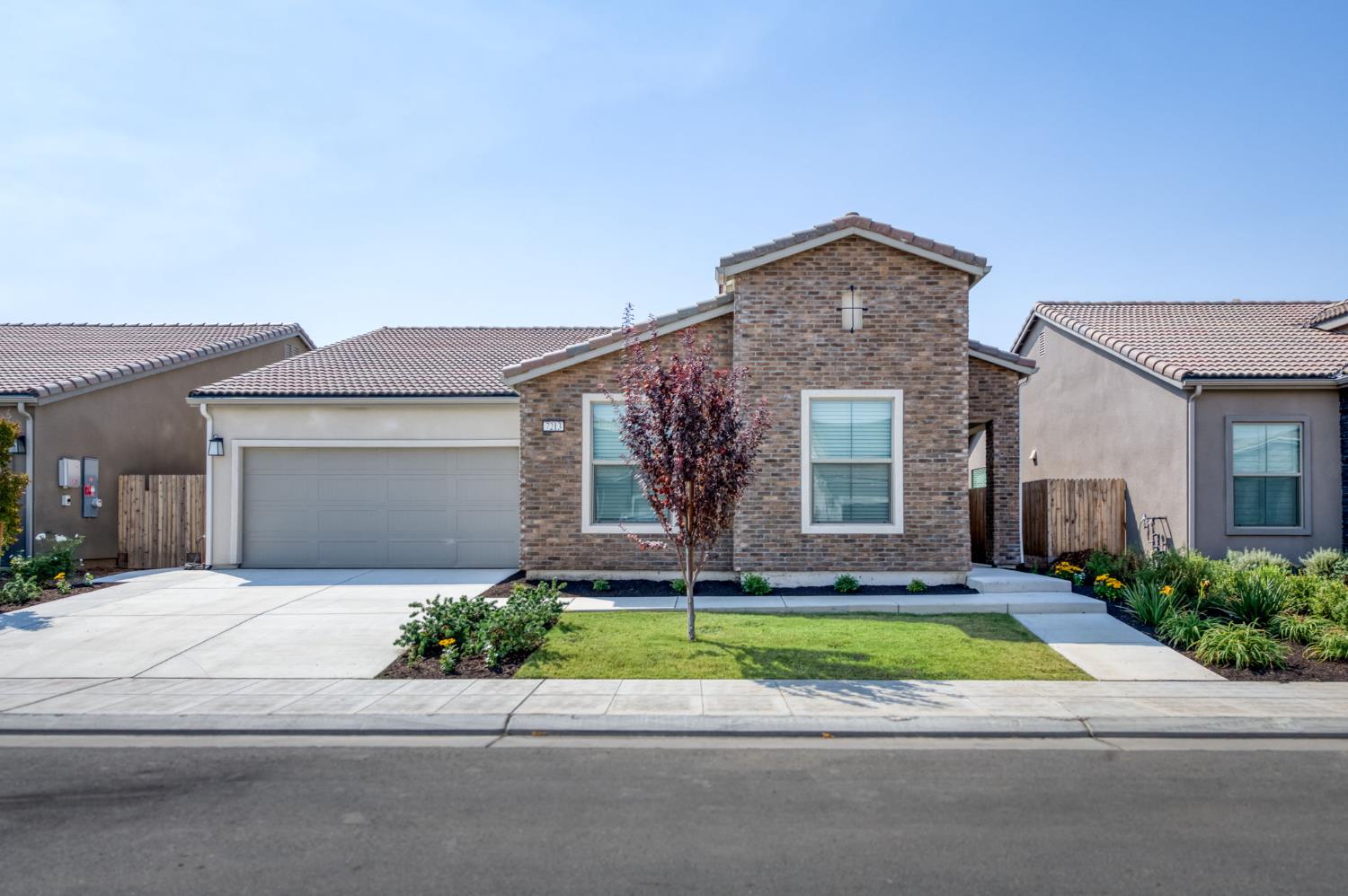 7213 E BROWN AVE, Fresno, CA 93737