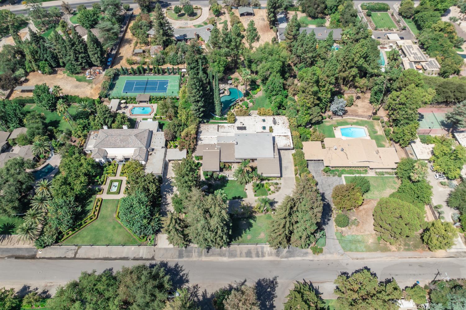 5287 N Sequoia Dr, Fresno, CA 93711